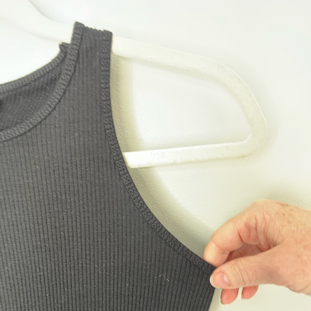 Hashttag Women’s Black Ribbed Sleeveless Racerback Tank Top Size Small - Picture 2 of 7
